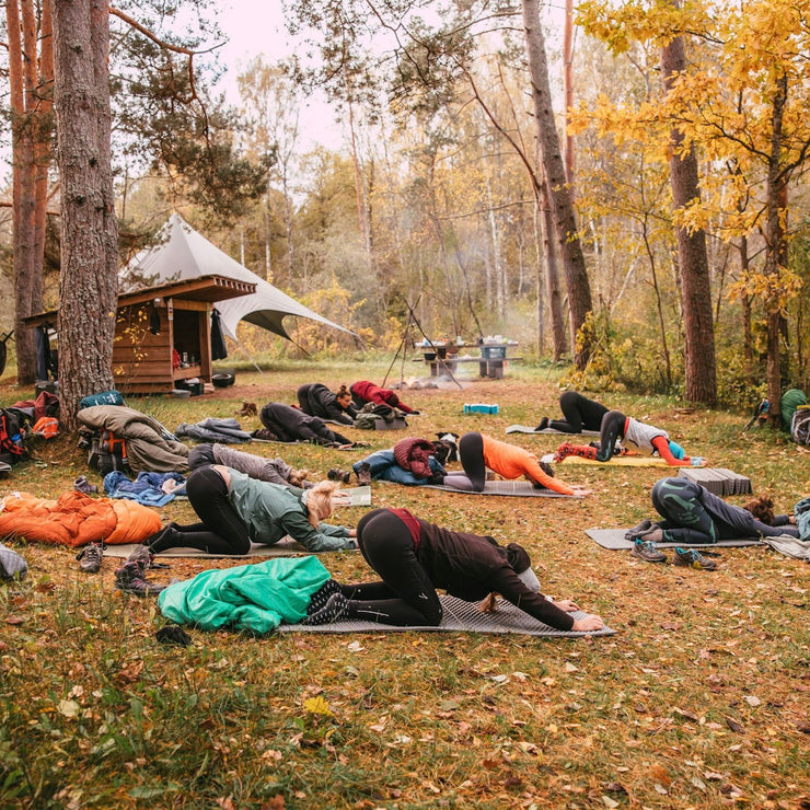 FOREST SISTERHOOD - Latvijas un Igaunijas outdoor sieviešu kopā sanākšana